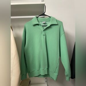 Aritzia TNA Boyfriend Sweatshirt Avocado Green Small Size